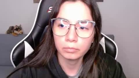 Alex online show from April 2, 1:14 am