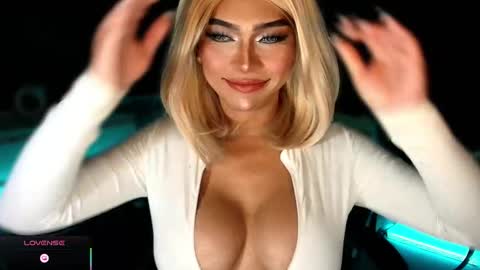 Julia online show from November 6, 7:04 pm