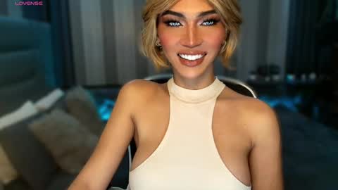 Julia online show from February 7, 4:05 am