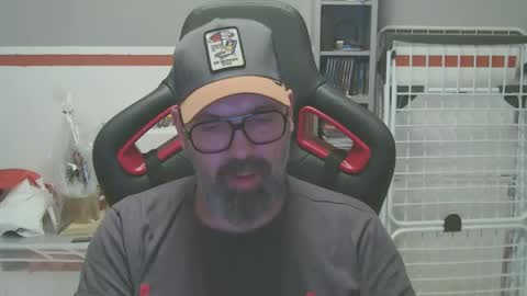 Adam online show from December 3, 3:44 pm