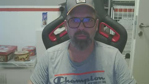 Adam online show from December 13, 8:41 am