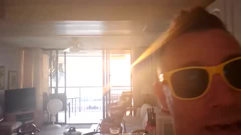 Snapshot of woncornologist chatting on March 23, 4:38 am Justin online show from March 23, 4:38 am