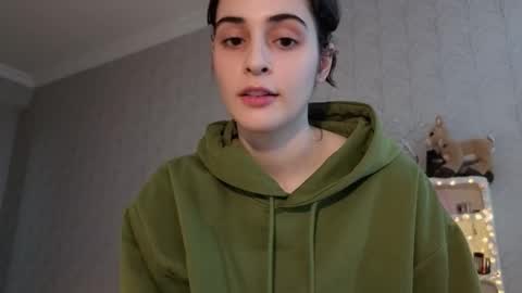 Stia online show from December 18, 11:16 am