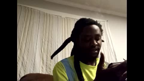 Snapshot of woodpipe69 chatting on December 3, 11:24 pm Woodpipe69 online show from December 3, 11:24 pm