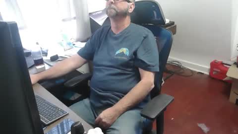 woodworker6473 online show from October 16, 12:39 pm