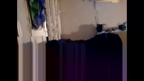 Snapshot of woodywoodpekher chatting on November 16, 8:09 am woodywoodpekher online show from November 16, 8:09 am