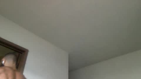 Snapshot of woof_wolf37 chatting on April 1, 3:31 pm woof_wolf37 online show from April 1, 3:31 pm