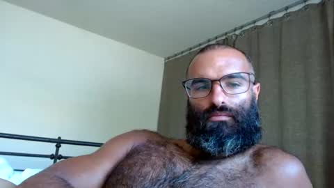 Snapshot of woof_wolf37 chatting on July 16, 4:02 pm woof_wolf37 online show from July 16, 4:02 pm