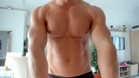 Snapshot of woolfiie chatting on October 24, 7:49 am Wolfie online show from October 24, 7:49 am