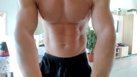 Snapshot of woolfiie chatting on October 29, 8:27 am Wolfie online show from October 29, 8:27 am