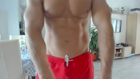 Snapshot of woolfiie chatting on December 4, 9:29 am Wolfie online show from December 4, 9:29 am