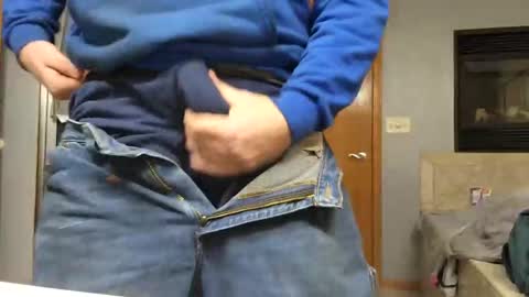 Snapshot of workingman6969 chatting on December 30, 10:23 pm workingman6969 online show from December 30, 10:23 pm