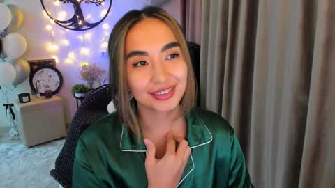 dudetta Kim online show from March 28, 6:29 pm