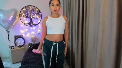 dudetta Kim online show from April 8, 4:07 pm