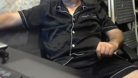 Snapshot of worldpolo1 chatting on November 4, 3:27 am Matt online show from November 4, 3:27 am