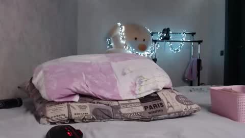 Lily online show from July 12, 12:51 pm