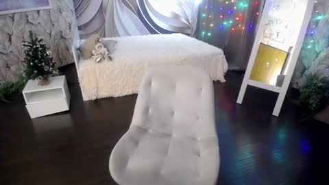 Snapshot of wow_co chatting on December 20, 1:25 am wow_co online show from December 20, 1:25 am