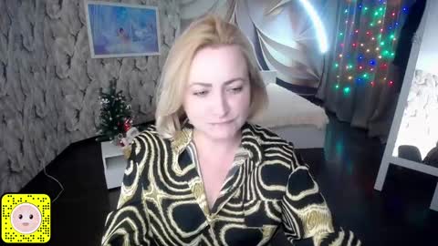 Snapshot of wow_co chatting on January 3, 3:22 pm wow_co online show from January 3, 3:22 pm