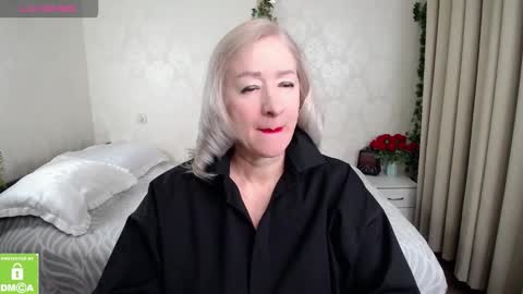 Snapshot of wow_co chatting on February 21, 5:03 pm wow_co online show from February 21, 5:03 pm