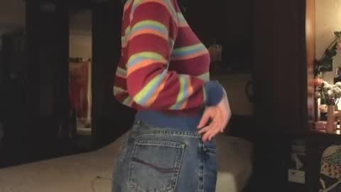 Rebecy online show from March 27, 4:18 pm