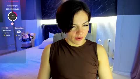 Maya online show from November 14, 1:15 am