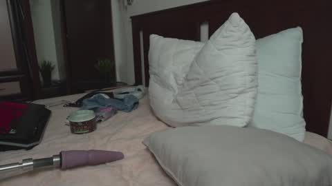 Snapshot of wow_yammy3 chatting on January 13, 2:07 am Pavel online show from January 13, 2:07 am