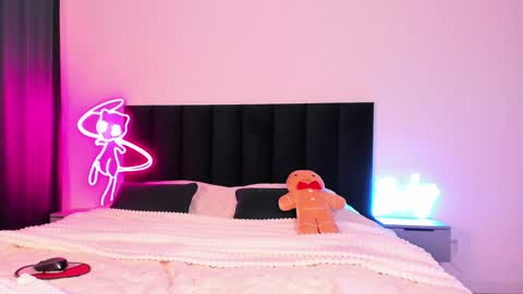 Emi online show from December 23, 5:06 am