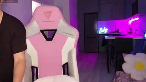 Emi online show from January 5, 6:00 pm