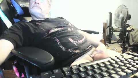 Snapshot of wowsers2022 chatting on December 29, 6:56 am wowsers2022 online show from December 29, 6:56 am