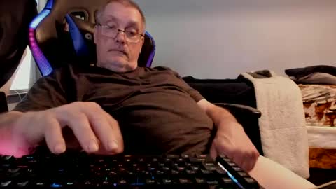 Snapshot of wowsers2022 chatting on September 13, 5:24 pm wowsers2022 online show from September 13, 5:24 pm