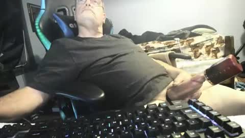 Snapshot of wowsers2022 chatting on October 15, 8:14 am wowsers2022 online show from October 15, 8:14 am