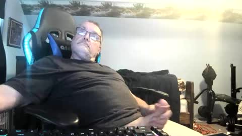 Snapshot of wowsers2022 chatting on October 30, 7:14 pm wowsers2022 online show from October 30, 7:14 pm