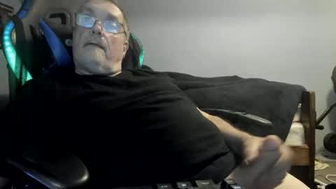 Snapshot of wowsers2022 chatting on November 5, 3:06 am wowsers2022 online show from November 5, 3:06 am