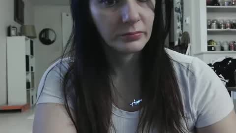 Snapshot of wrenleigh chatting on January 19, 6:09 am Crystal Lake online show from January 19, 6:09 am