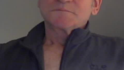 Wuki online show from December 12, 5:26 pm