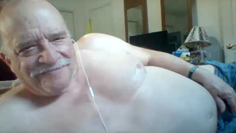 wvmountainlover online show from February 13, 9:00 pm