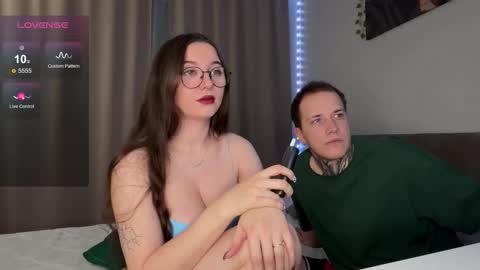 Eric and Christine 3 online show from December 5, 2:14 pm