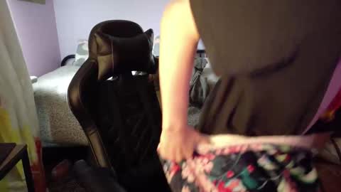 Snapshot of wyattfans_ chatting on October 10, 9:58 pm Wyatt online show from October 10, 9:58 pm