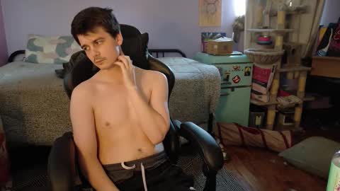 Snapshot of wyattfans_ chatting on October 17, 6:21 pm Wyatt online show from October 17, 6:21 pm