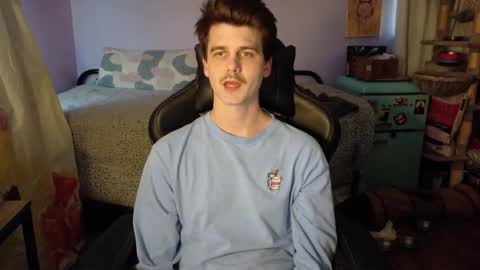 Snapshot of wyattfans_ chatting on October 19, 10:43 pm Wyatt online show from October 19, 10:43 pm