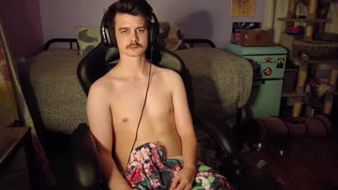 Snapshot of wyattfans_ chatting on November 9, 9:29 am Wyatt online show from November 9, 9:29 am