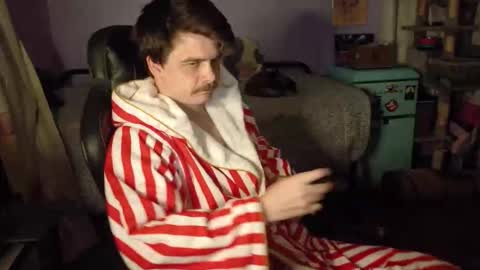 Snapshot of wyattfans_ chatting on November 16, 3:56 am Wyatt online show from November 16, 3:56 am