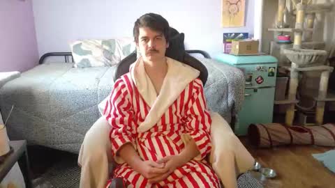 Snapshot of wyattfans_ chatting on November 19, 7:14 pm Wyatt online show from November 19, 7:14 pm