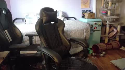 Snapshot of wyattfans_ chatting on November 26, 7:37 pm Wyatt online show from November 26, 7:37 pm