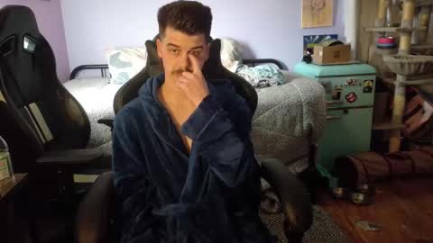 Snapshot of wyattfans_ chatting on November 27, 5:37 pm Wyatt online show from November 27, 5:37 pm