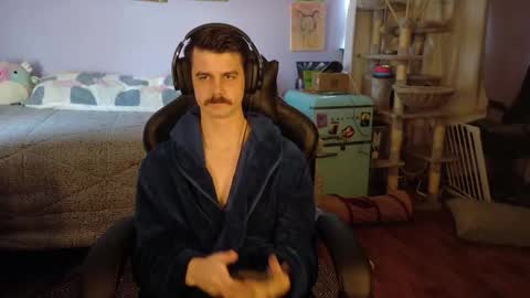 Snapshot of wyattfans_ chatting on January 7, 7:05 pm Wyatt online show from January 7, 7:05 pm