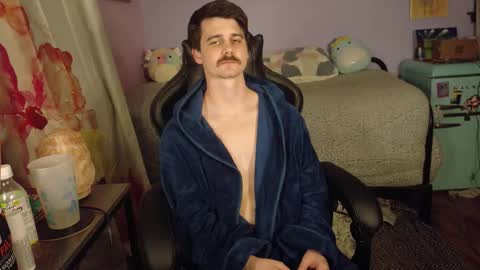 Snapshot of wyattfans_ chatting on January 18, 9:13 am Wyatt online show from January 18, 9:13 am