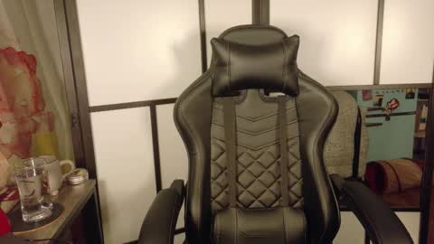 Snapshot of wyattfans_ chatting on February 1, 7:51 am Wyatt online show from February 1, 7:51 am