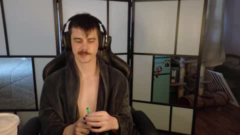 Snapshot of wyattfans_ chatting on February 4, 7:20 pm Wyatt online show from February 4, 7:20 pm