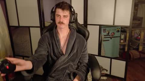 Snapshot of wyattfans_ chatting on February 5, 7:57 am Wyatt online show from February 5, 7:57 am